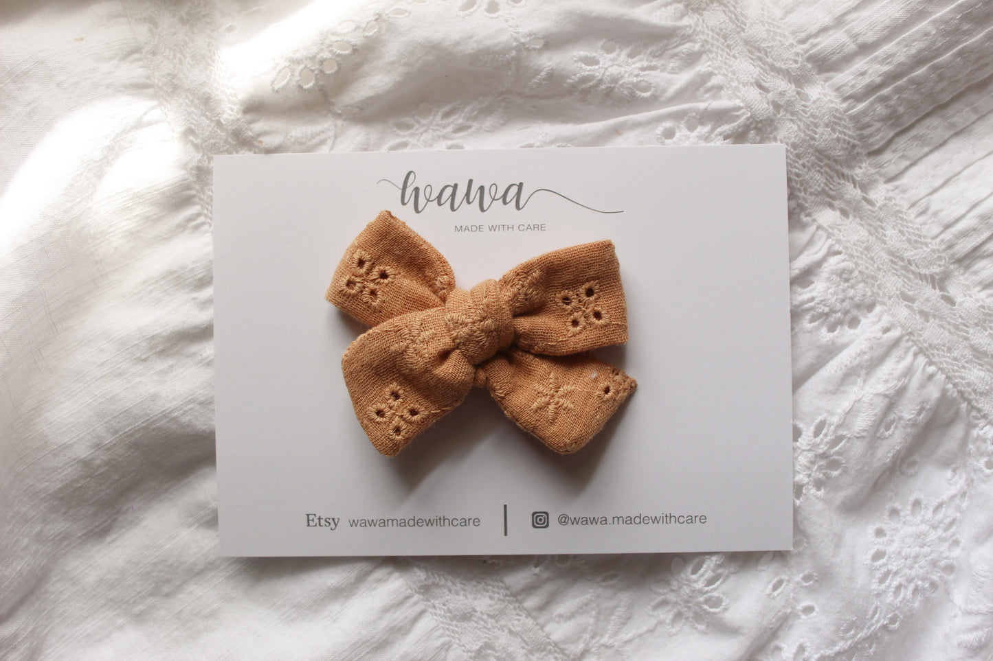 MINI BOW | STRAW EMBROIDERED